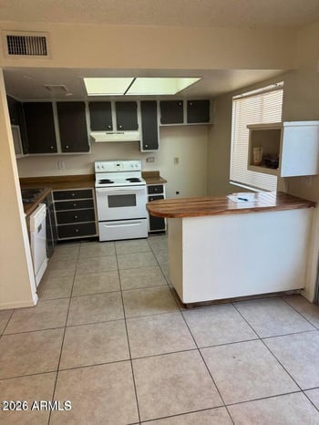 15601 27th St #40, Phoenix, AZ 85032
