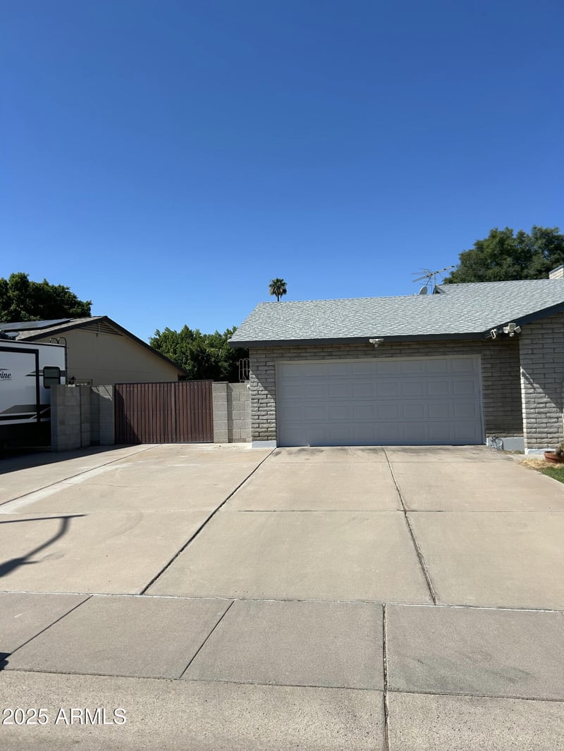15602 30th Dr, Phoenix, AZ 85053