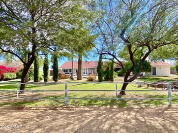 15602 37th St, Phoenix, AZ 85032