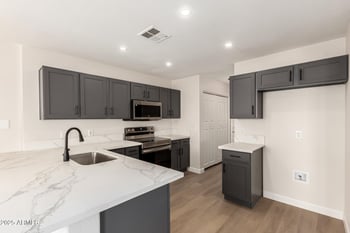 15603 Hilton Ave, Goodyear, AZ 85338