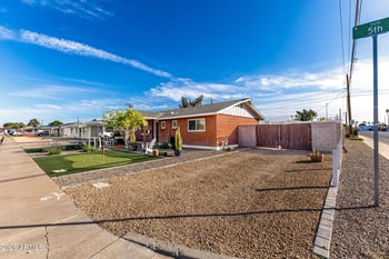 1561 5th St, Mesa, AZ 85201
