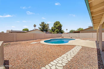 15610 59th Dr, Glendale, AZ 85306