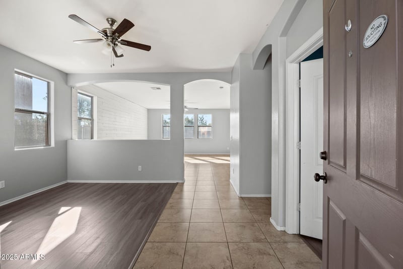15611 Cameron Dr, Surprise, AZ 85379