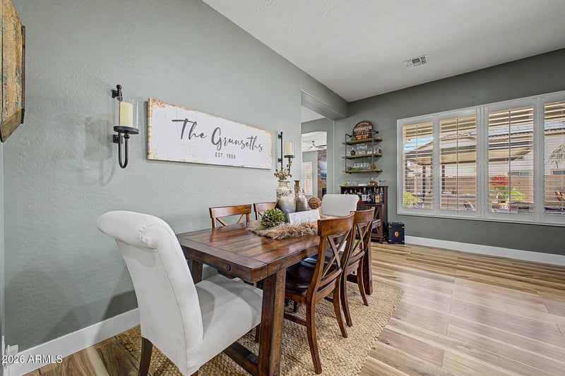 15611 176th Ln, Surprise, AZ 85388