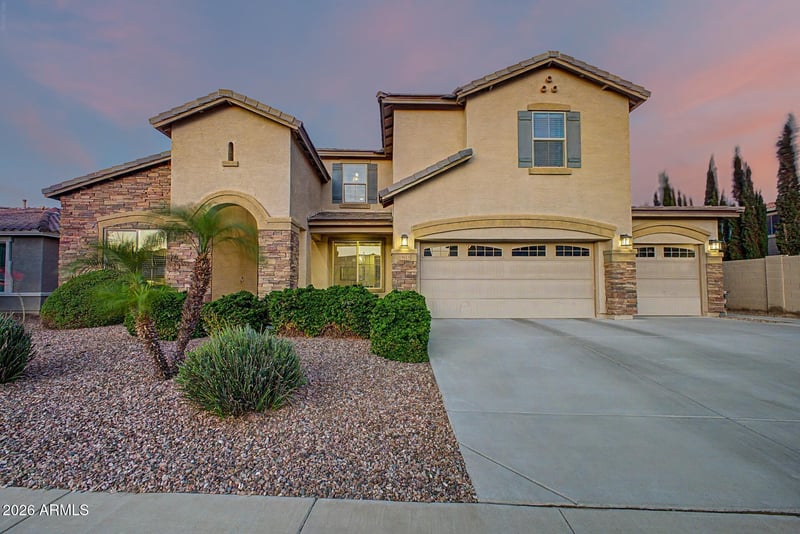 15613 185th Ave, Surprise, AZ 85388