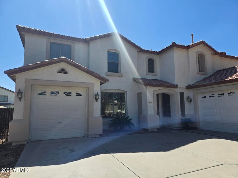 15613 Yucatan Dr, Surprise, AZ 85379