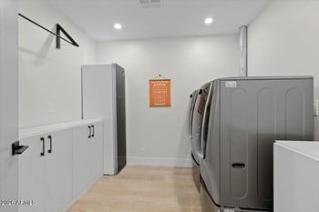 15615 8th Pl, Phoenix, AZ 85022