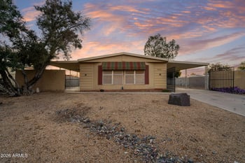 15616 15th Dr, Phoenix, AZ 85023