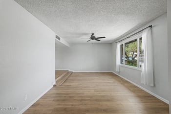 15616 N 56th Ave, Glendale, AZ 85306