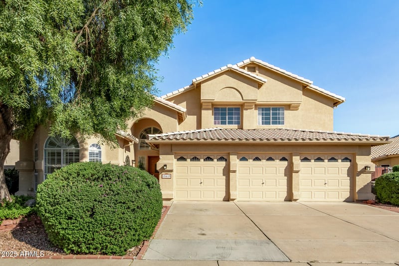 15619 7th Dr, Phoenix, AZ 85023