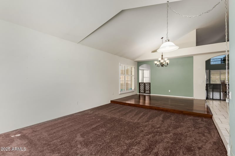 15619 7th Dr, Phoenix, AZ 85023