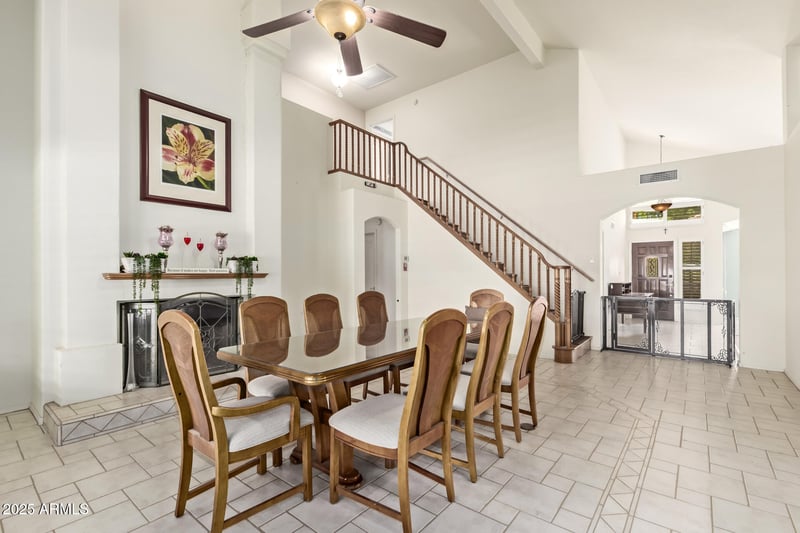 15619 7th Dr, Phoenix, AZ 85023