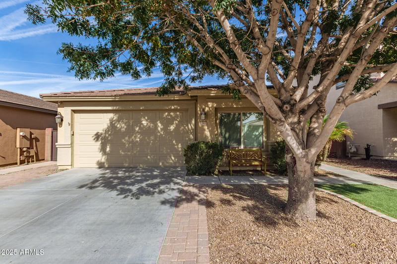 1562 Alder Rd, San Tan Valley, AZ 85140