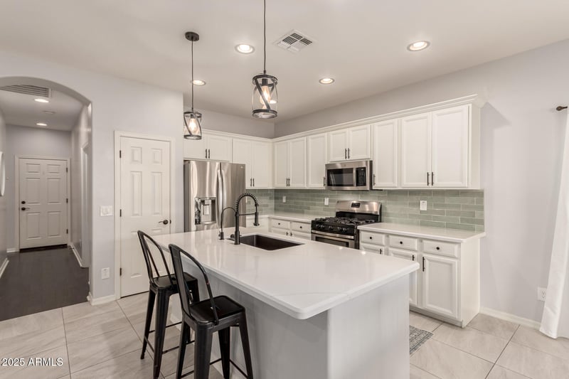 1562 Alder Rd, San Tan Valley, AZ 85140