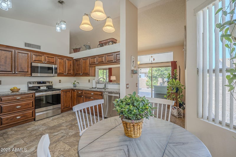 1562 Gleneagle Dr, Chandler, AZ 85249