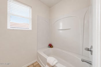 1562 S Sabino Ct, Gilbert, AZ 85296