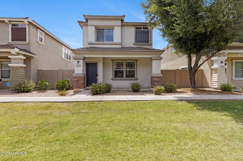 1563 Longspur Ln, Gilbert, AZ 85296