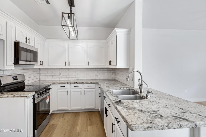 1563 Longspur Ln, Gilbert, AZ 85296