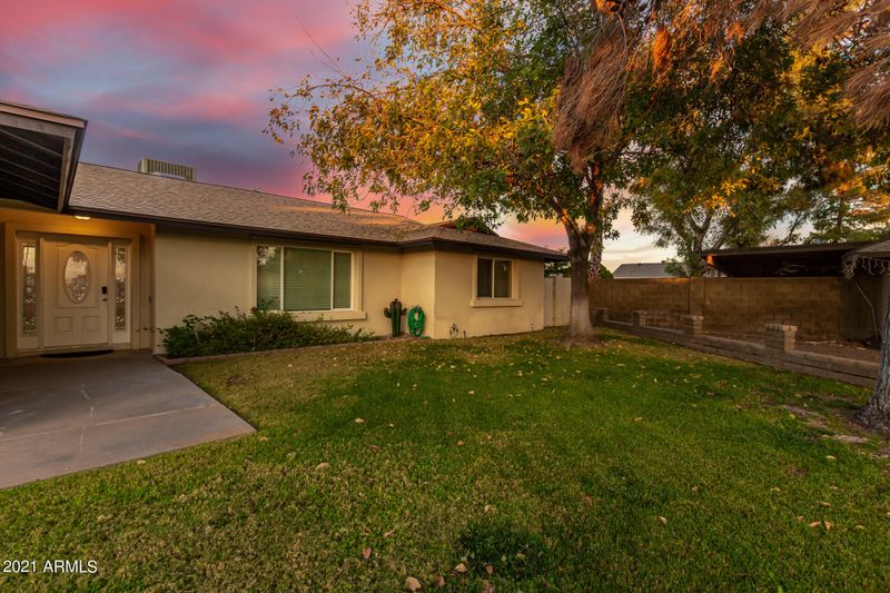 15631 N 56th Dr, Glendale, AZ 85306