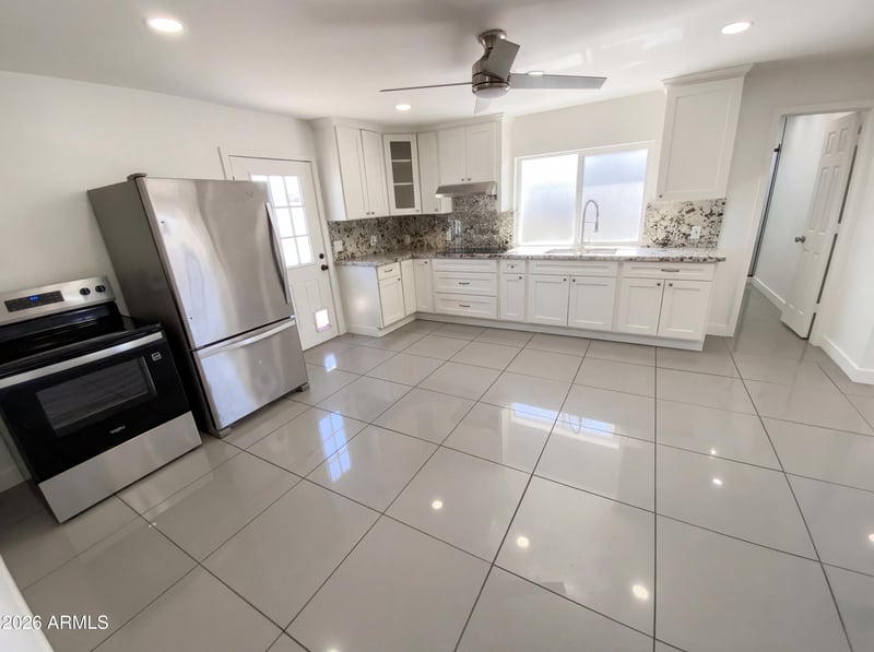 15633 N Greasewood St, Surprise, AZ 85378