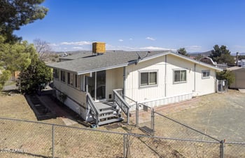 15633 Red Rock Ln, Mayer, AZ 86333