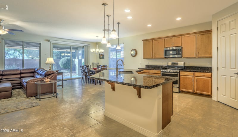 15634 109th Ave, Sun City, AZ 85351