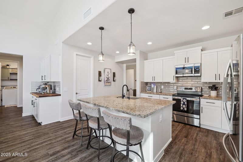 15635 Pinnacle Peak Rd, Surprise, AZ 85387