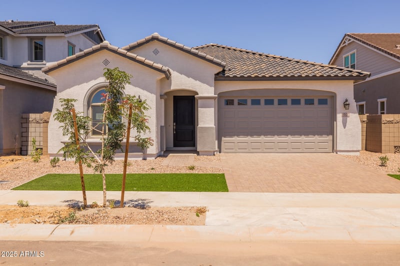 15642 Georgia Dr, Surprise, AZ 85379