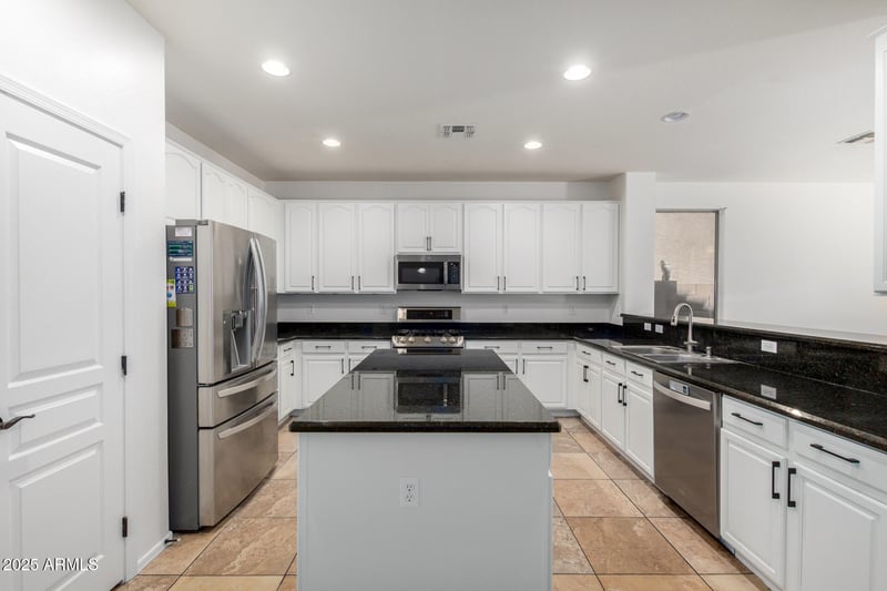 15643 Shangri La Rd, Surprise, AZ 85379
