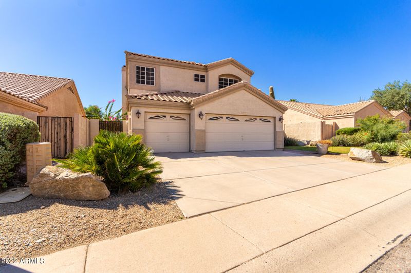 15644 S 6th Ave, Phoenix, AZ 85045
