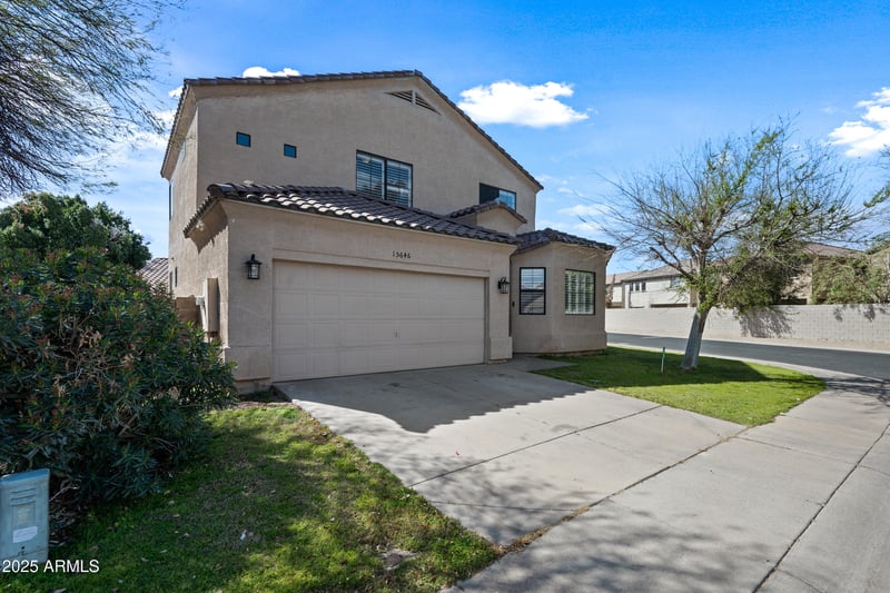 15646 20th Ave, Phoenix, AZ 85023