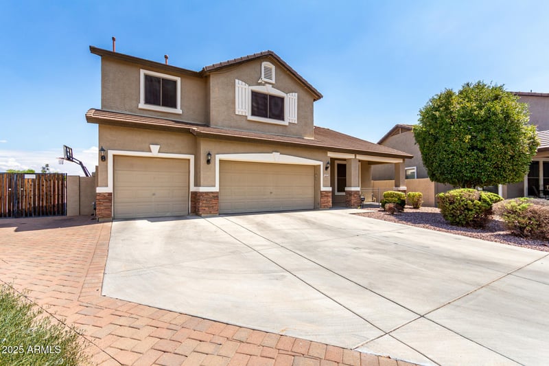 15647 179th Dr, Surprise, AZ 85388