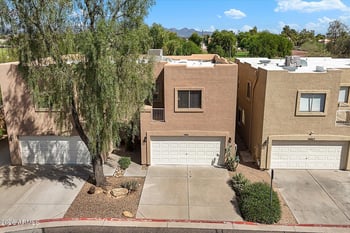 15647 N 29th Way, Phoenix, AZ 85032