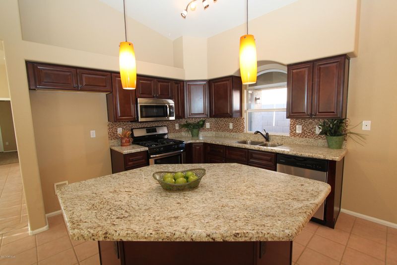15647 W Watkins St, Goodyear, AZ 85338