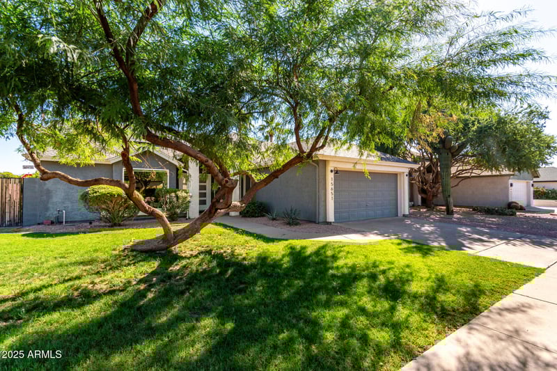 15651 39th Pl, Phoenix, AZ 85032