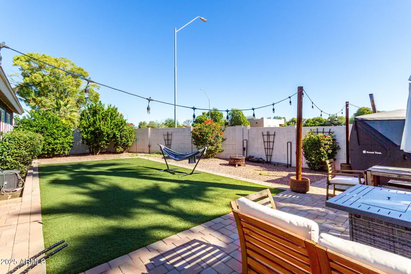 15651 39th Pl, Phoenix, AZ 85032