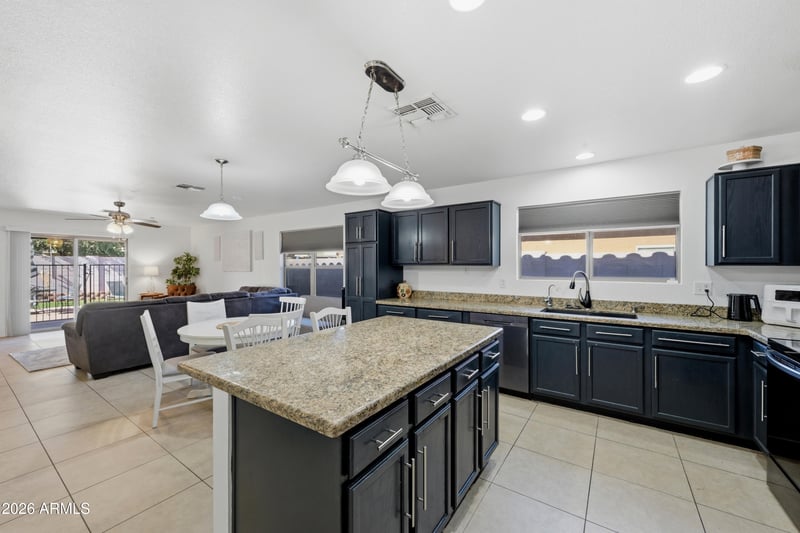 15654 Port Au Prince Ln, Surprise, AZ 85379