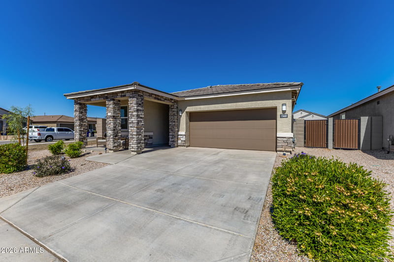 15660 Desert Hollow Dr, Surprise, AZ 85387