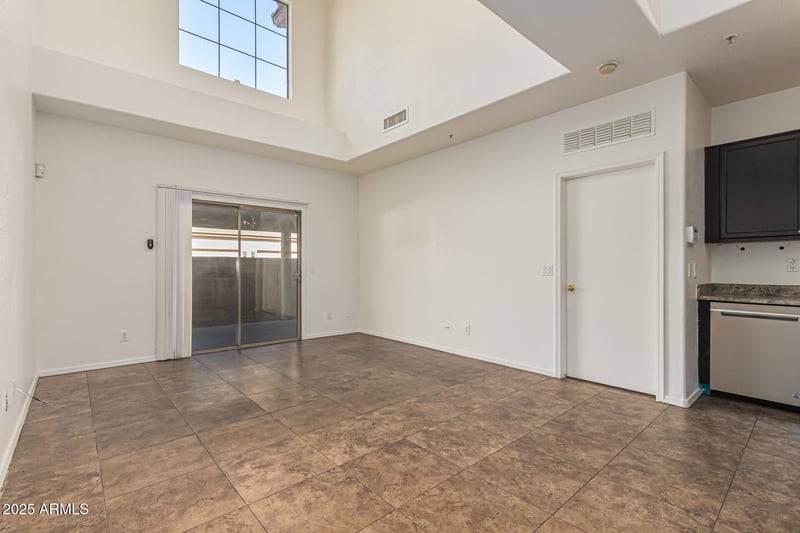 15661 29th St, Phoenix, AZ 85032