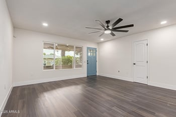 15662 Lakeforest Dr, Sun City, AZ 85351