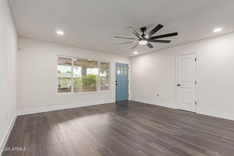 15662 Lakeforest Dr, Sun City, AZ 85351