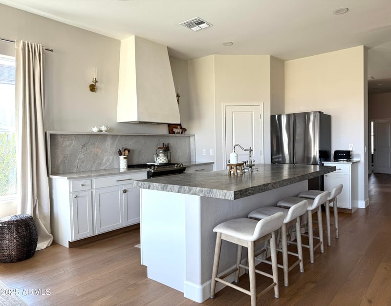 15662 Smoketree Dr, Surprise, AZ 85387