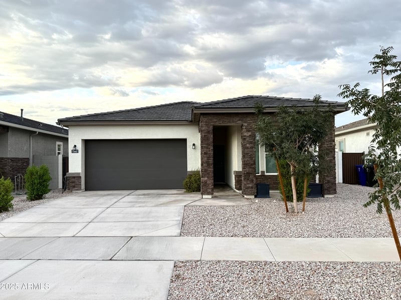 15662 Smoketree Dr, Surprise, AZ 85387