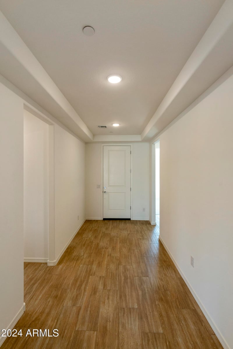 15664 W Mercer Ln, Surprise, AZ 85379