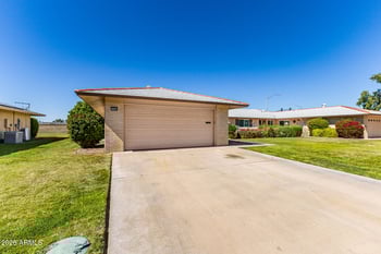 15666 Lakeforest Dr, Sun City, AZ 85351