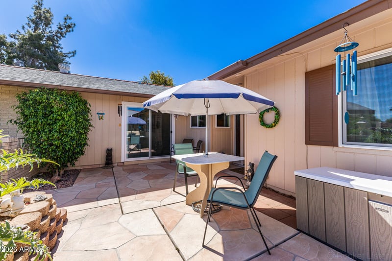 15666 Lakeforest Dr, Sun City, AZ 85351