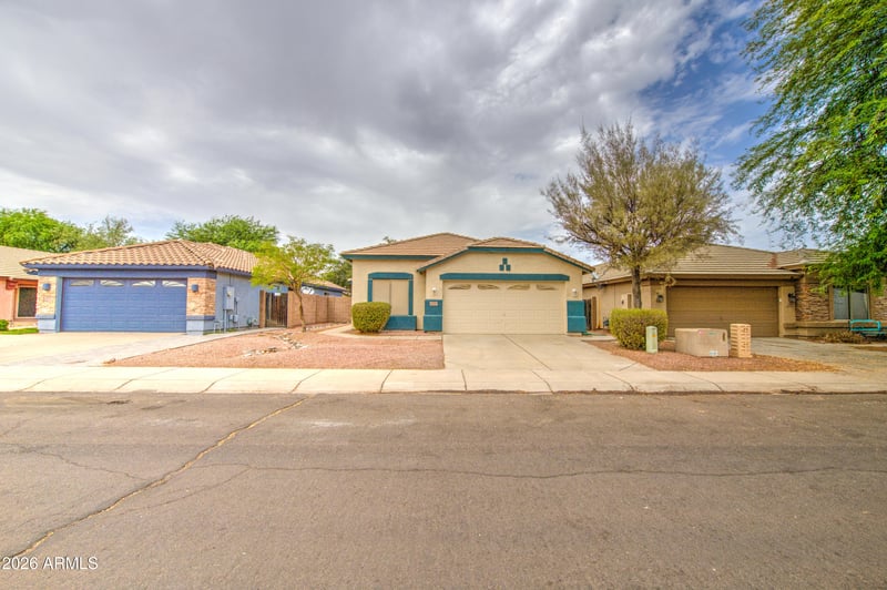 15668 Saguaro Ln, Surprise, AZ 85374