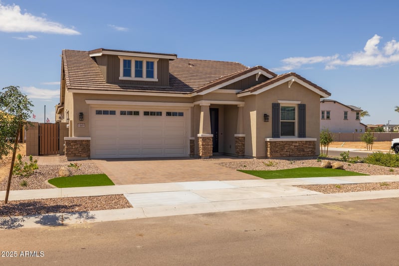 15669 Georgia Dr, Surprise, AZ 85379