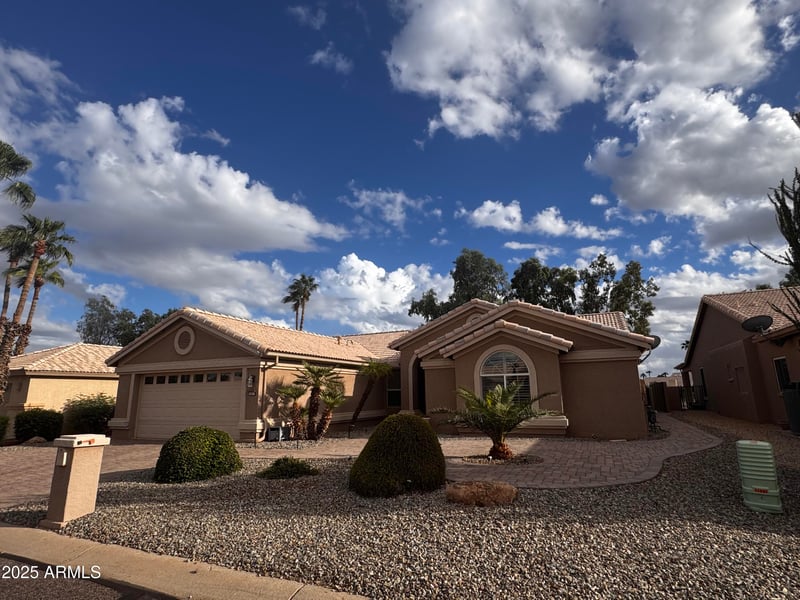 15671 Piccadilly Rd, Goodyear, AZ 85395