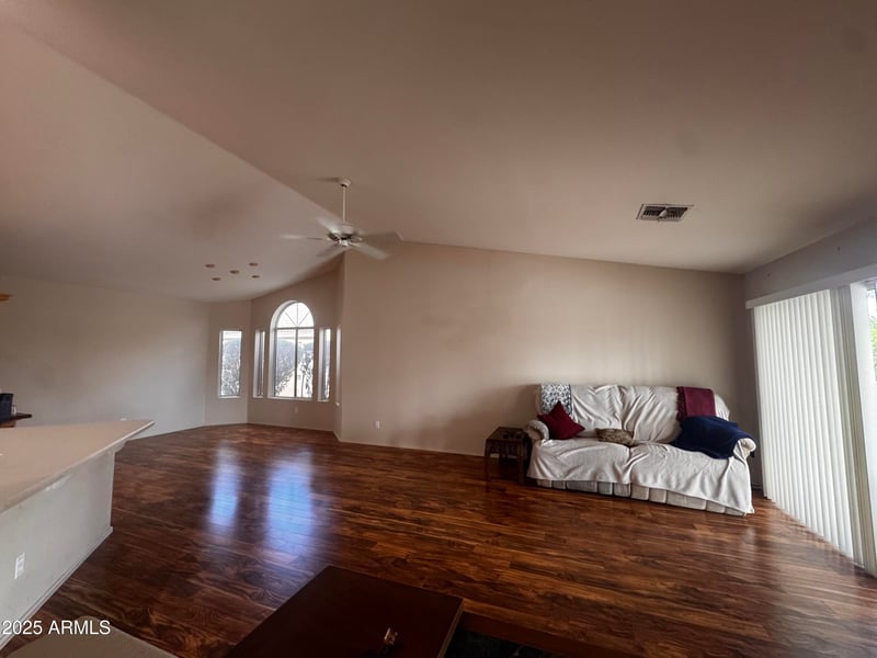 15671 Piccadilly Rd, Goodyear, AZ 85395